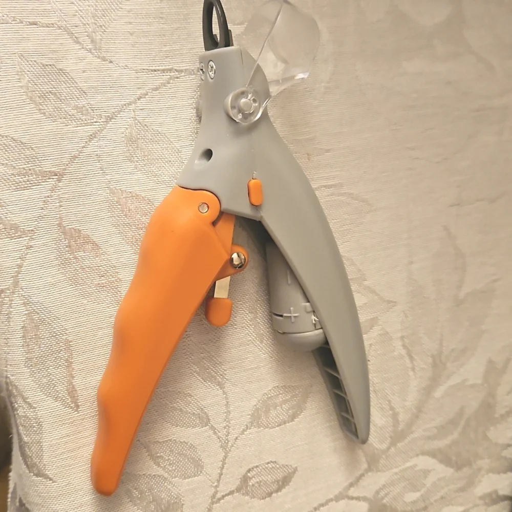 Light Pet Nail Clipper- Cats & Dogs.